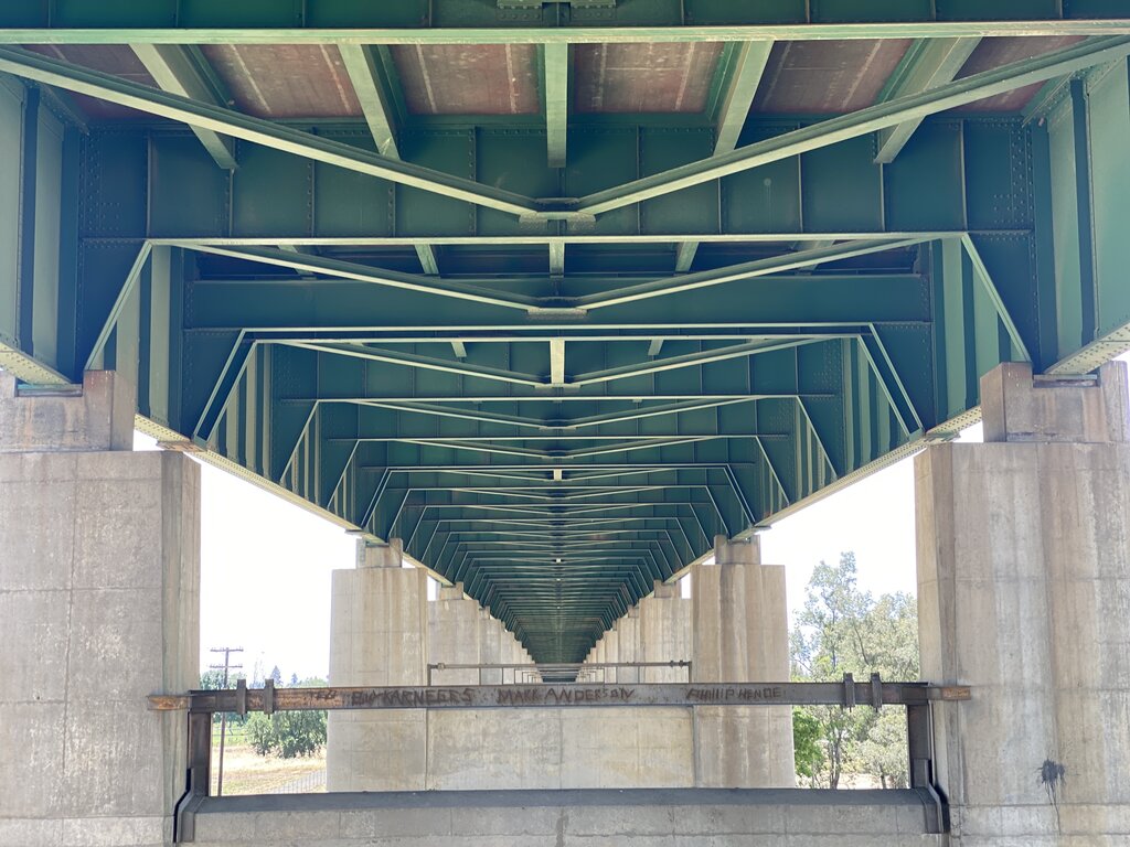 Image: 20250516-moment_with_concrete.jpg