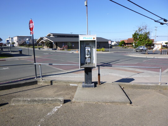 Thumbnail: phone_booths-02.jpg
