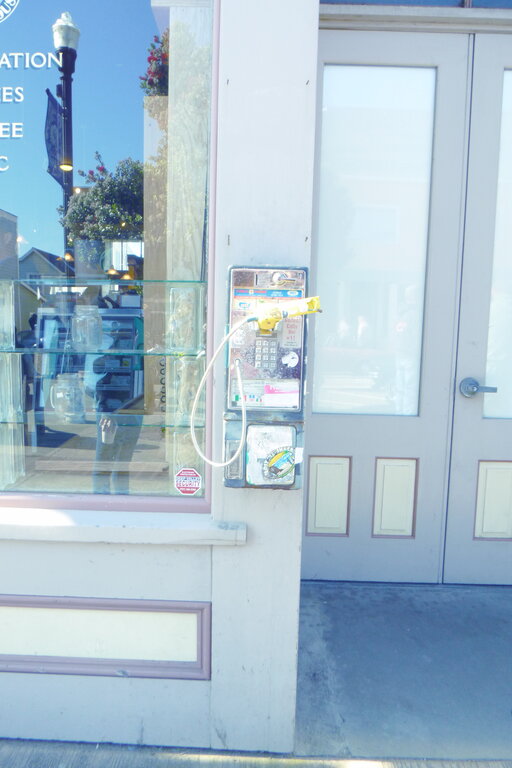 Image: phone_booths-03.jpg