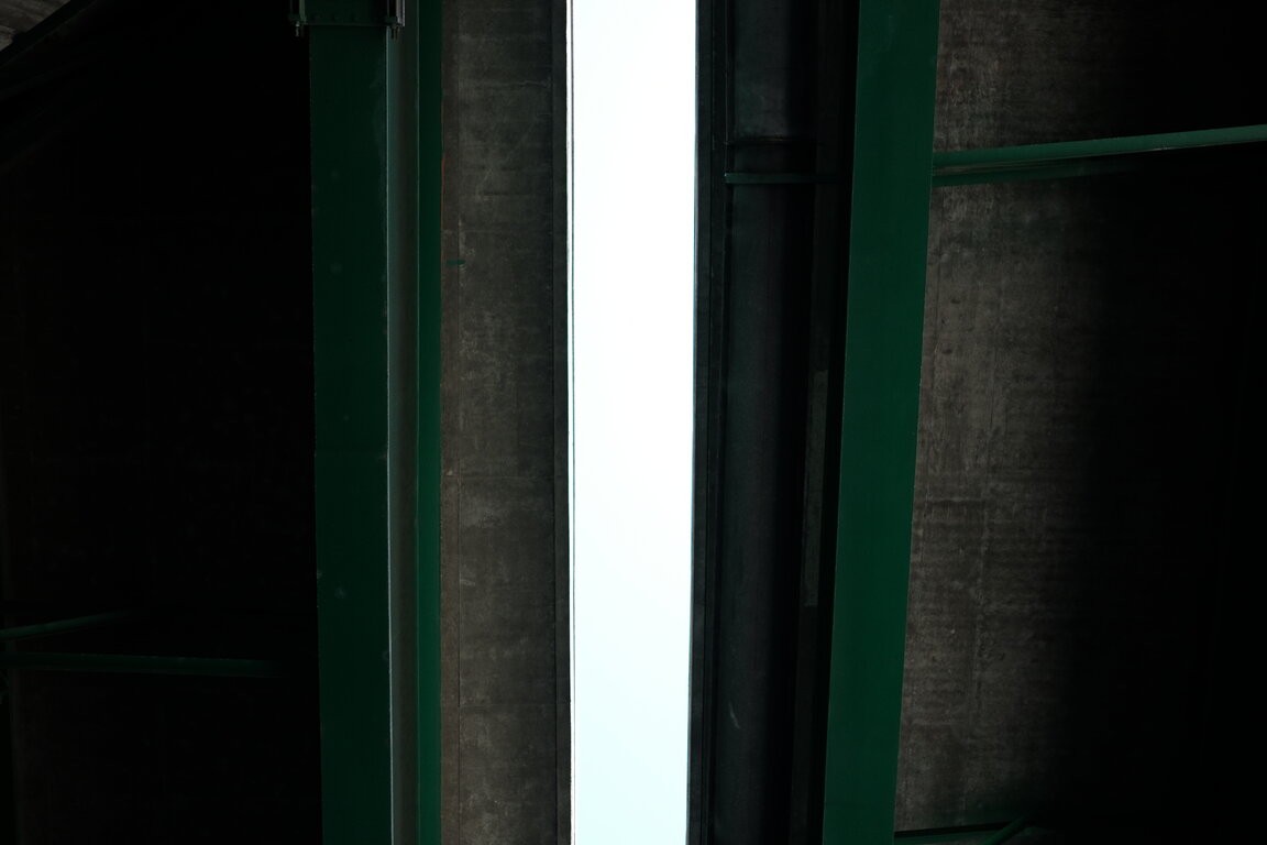 Image: 20250419-moment_with_concrete.jpg