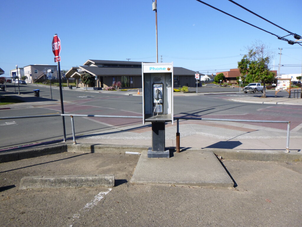 Image: phone_booths-02.jpg